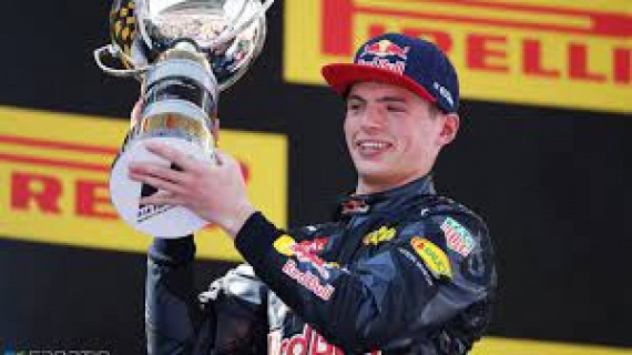 Juara Pertama Di GP Styria, Max Verstappen Membawa Honda Raih Kemenangan Keempat Kalinya